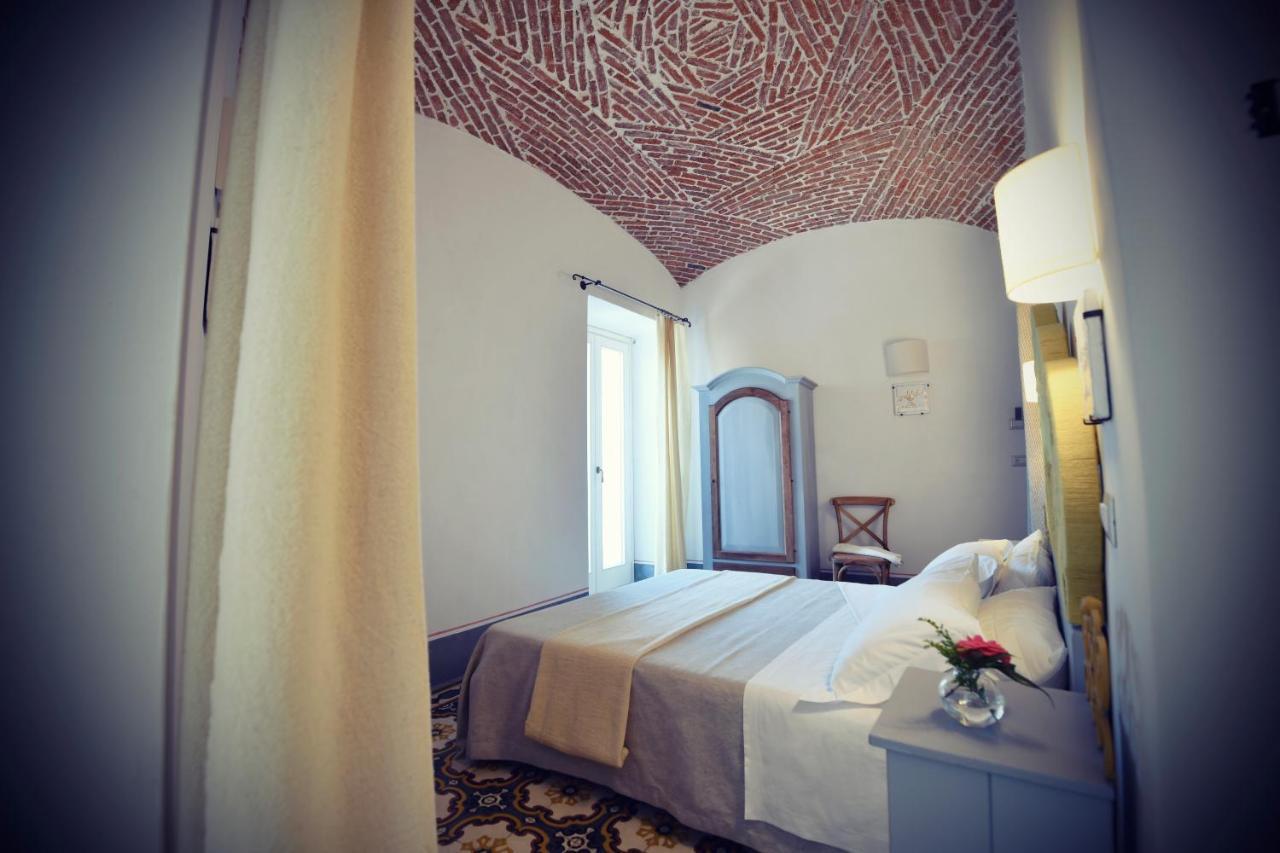 Bisos Bed & Breakfast Paulilatino Ngoại thất bức ảnh